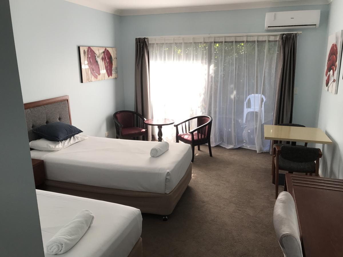 Springwood Motor Inn Екстериор снимка
