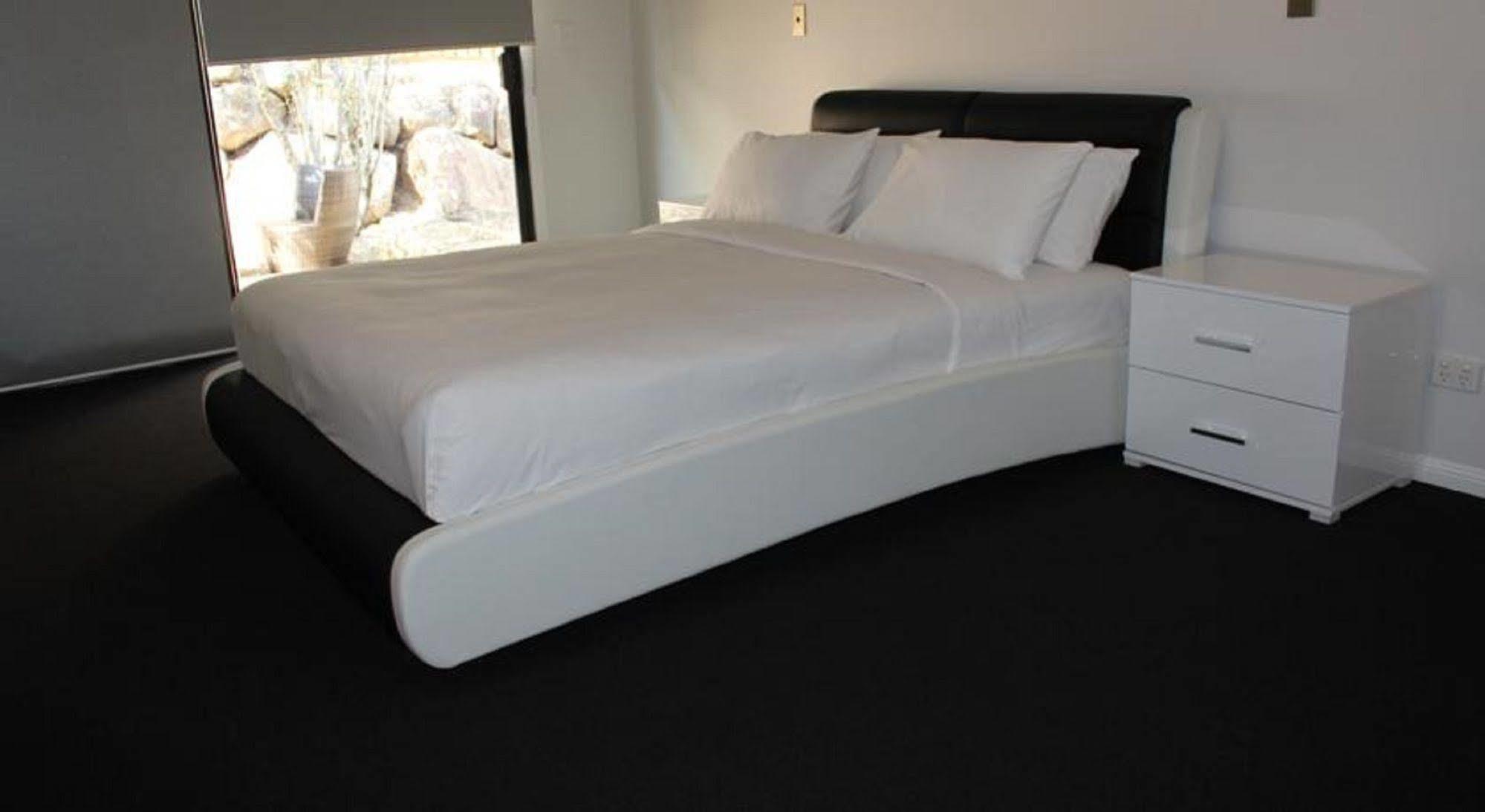 Springwood Motor Inn Екстериор снимка